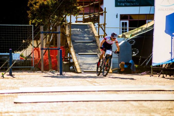 11223308_880574868648023_1931017623235103314_n